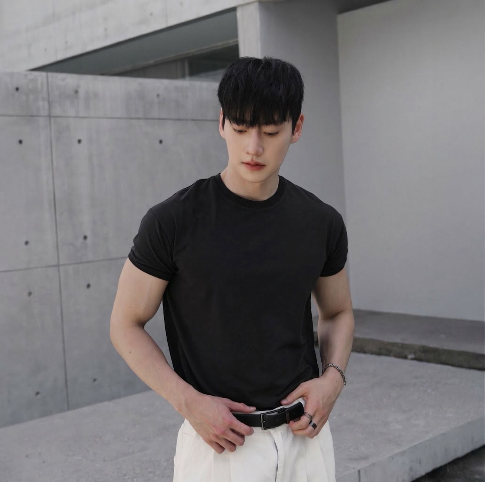 DANDY COSMO | Muscle Fit T-Shirt